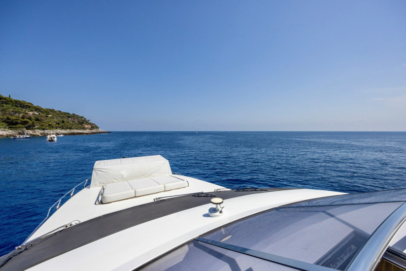 95 RPH 2017 AZIMUT YACHTS