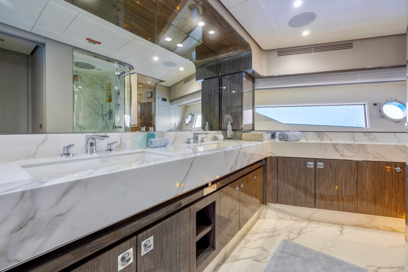 95 RPH 2017 AZIMUT YACHTS