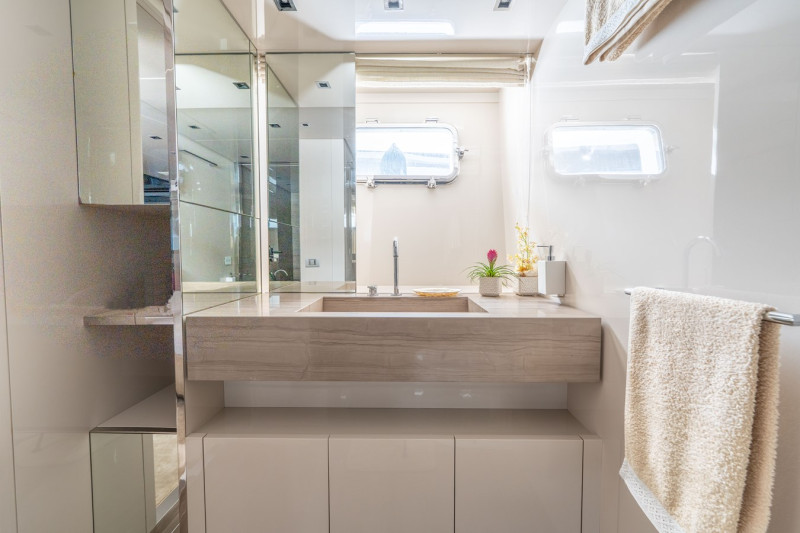 2018 SANLORENZO YACHTS