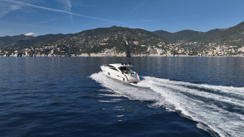 V72 2011 PRINCESS YACHTS