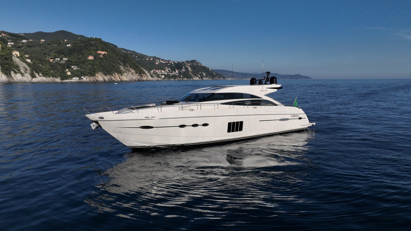V72 2011 PRINCESS YACHTS