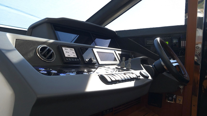 V72 2011 PRINCESS YACHTS