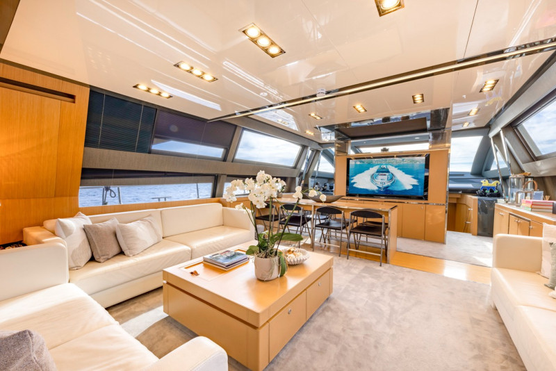 DOMINO 86 2010 RIVA YACHT