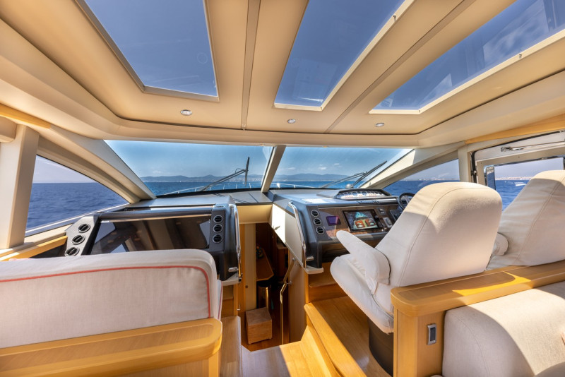 PRINCESS V70 2008 PRINCESS YACHTS