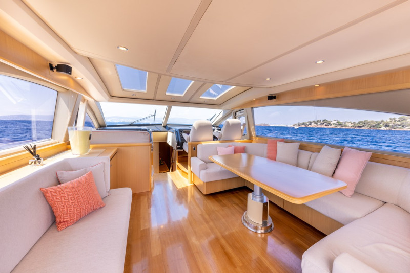 PRINCESS V70 2008 PRINCESS YACHTS