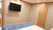 800 2010 FERRETTI YACHTS
