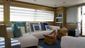 800 2010 FERRETTI YACHTS