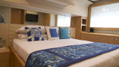 800 2010 FERRETTI YACHTS