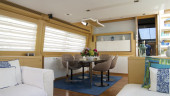 800 2010 FERRETTI YACHTS