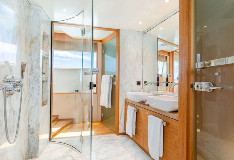 DISPLACEMENT  2015 MULDER SHIPYARD