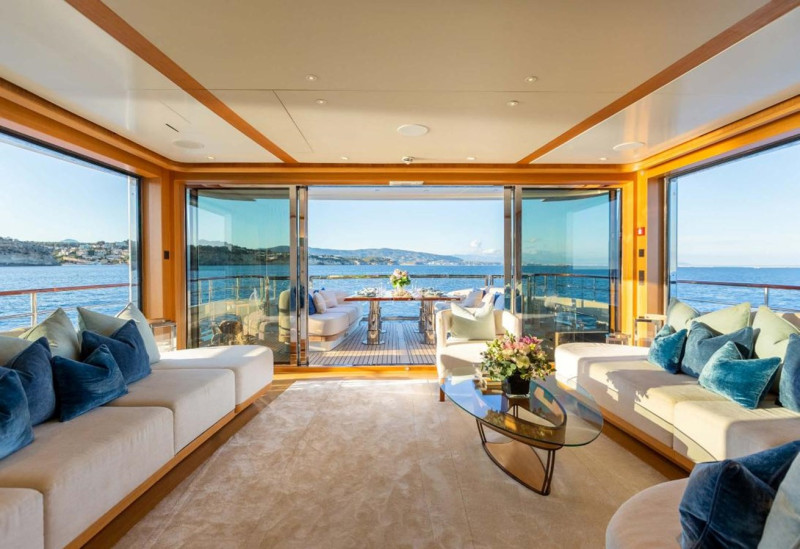 DISPLACEMENT  2015 MULDER SHIPYARD