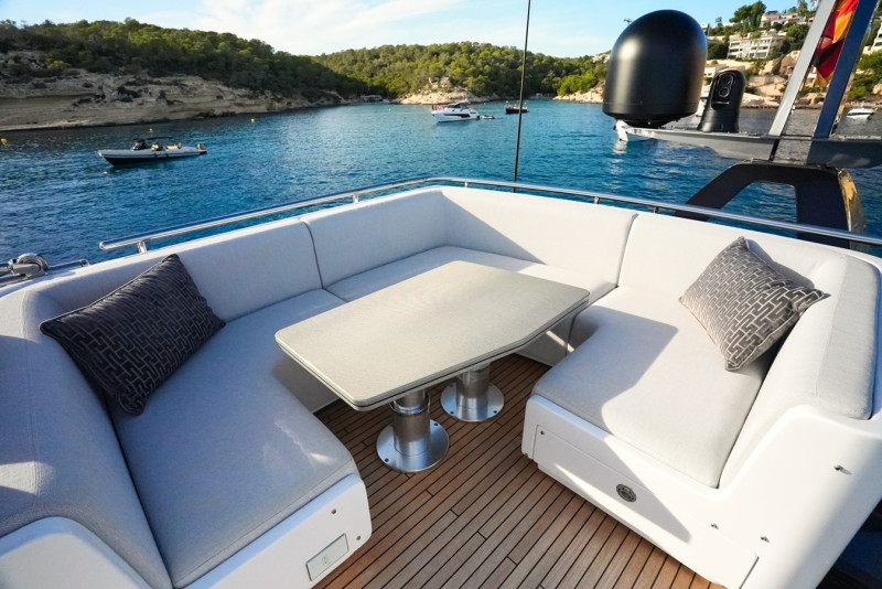 S8 2023 AZIMUT YACHTS