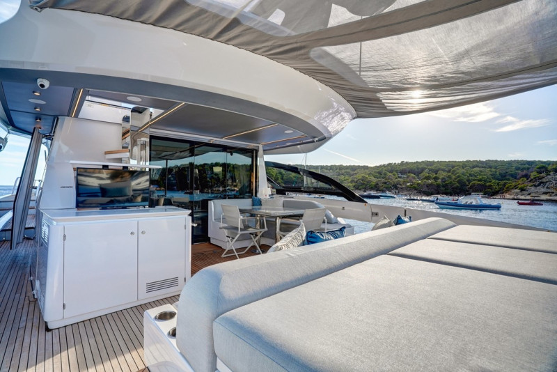 S8 2023 AZIMUT YACHTS