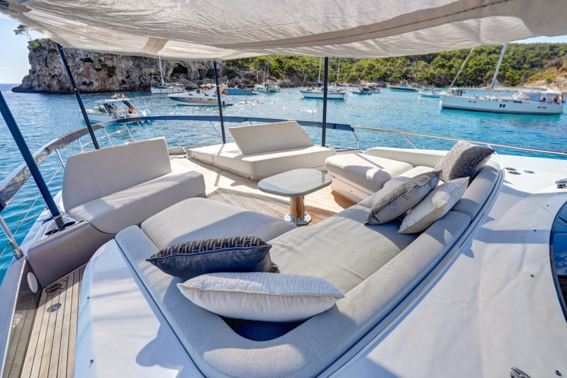 S8 2023 AZIMUT YACHTS