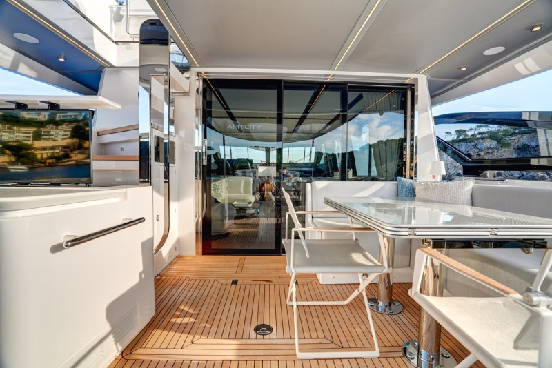 S8 2023 AZIMUT YACHTS