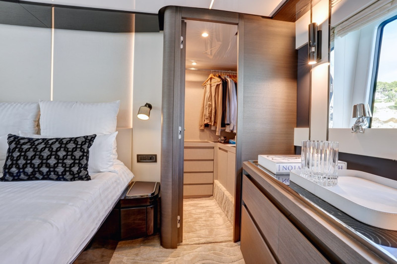 S8 2023 AZIMUT YACHTS
