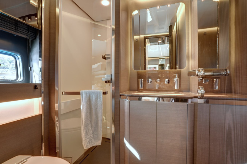 S8 2023 AZIMUT YACHTS
