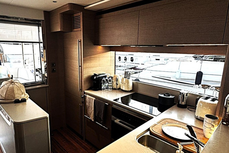 PRINCESS Y72 2025 PRINCESS YACHTS