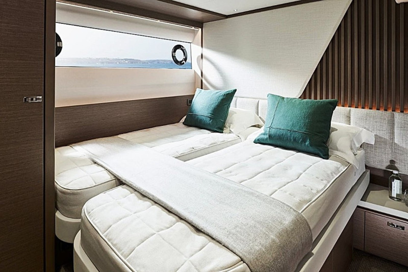 PRINCESS Y72 2025 PRINCESS YACHTS