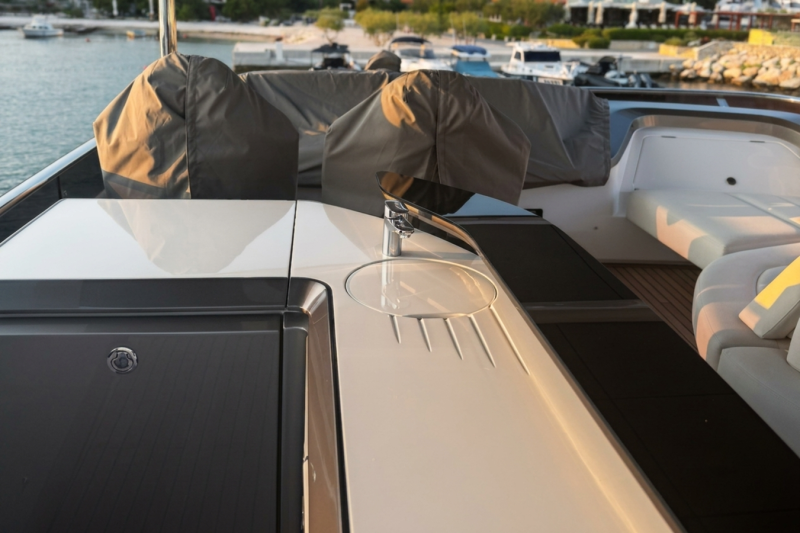PRINCESS Y72 2025 PRINCESS YACHTS