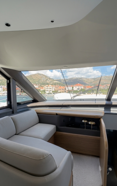 PRINCESS Y72 2025 PRINCESS YACHTS