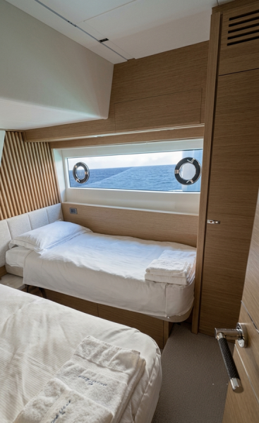 PRINCESS Y72 2025 PRINCESS YACHTS