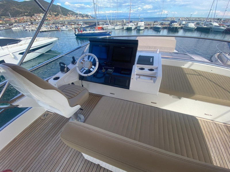77S 2016 AZIMUT YACHTS