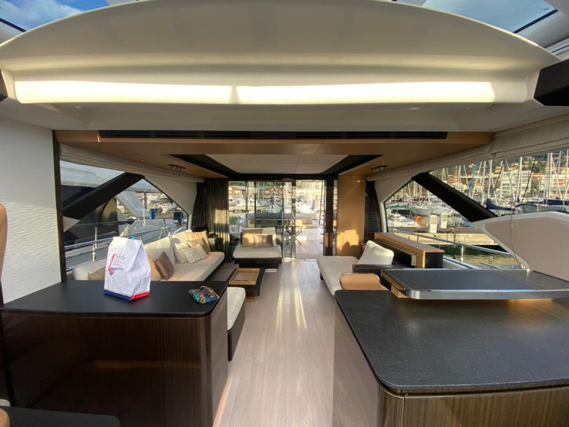 77S 2016 AZIMUT YACHTS
