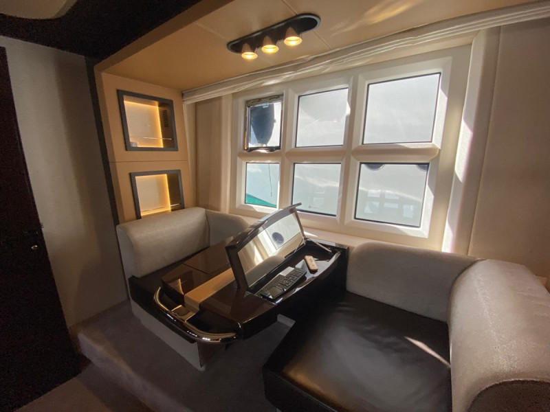 77S 2016 AZIMUT YACHTS