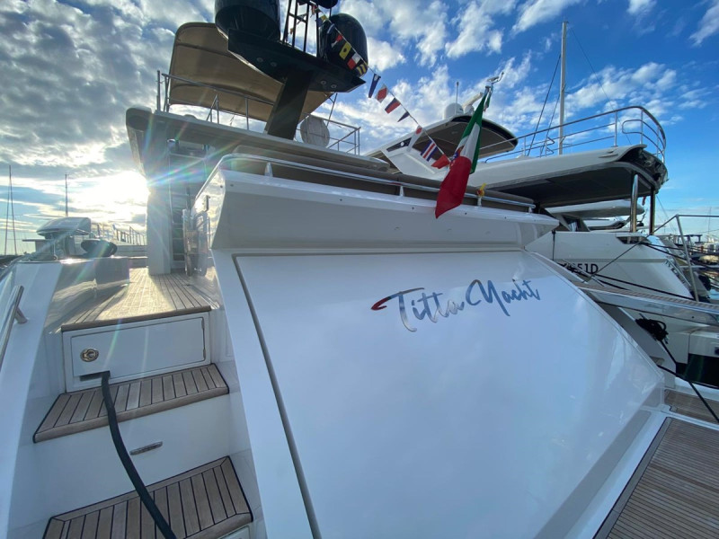 77S 2016 AZIMUT YACHTS