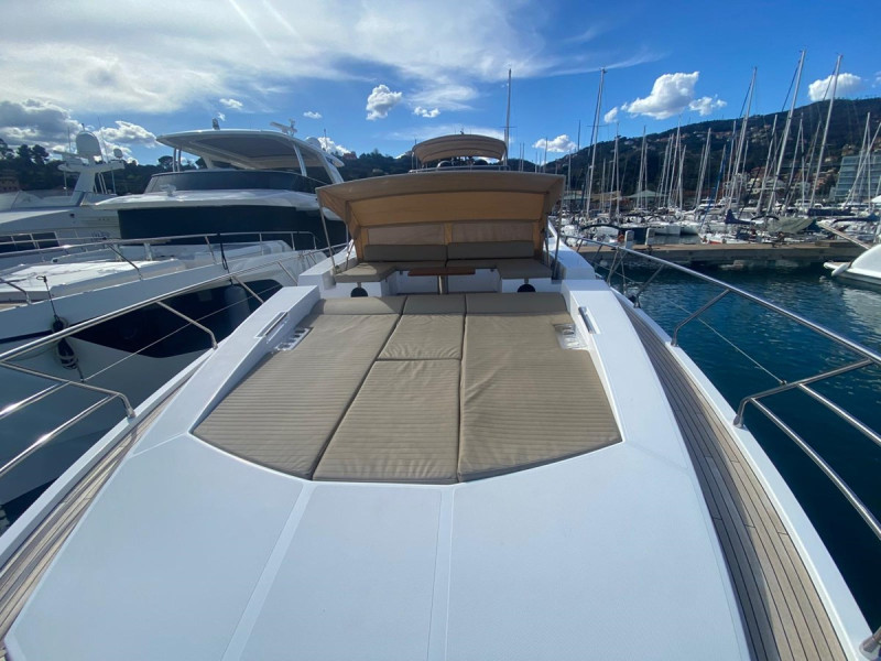 77S 2016 AZIMUT YACHTS