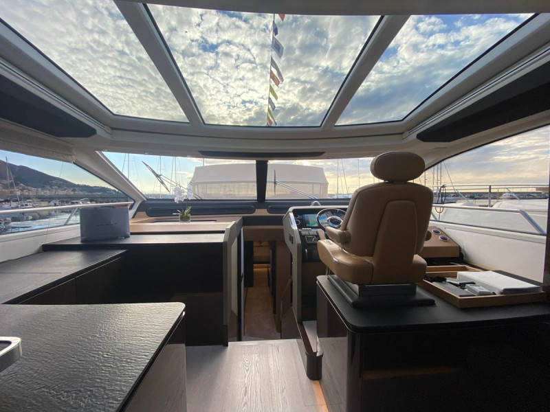 77S 2016 AZIMUT YACHTS
