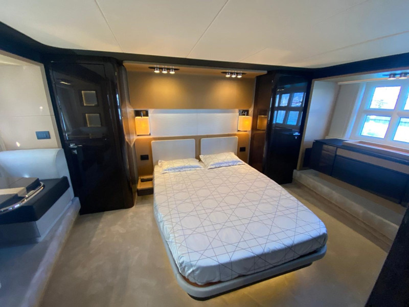 77S 2016 AZIMUT YACHTS