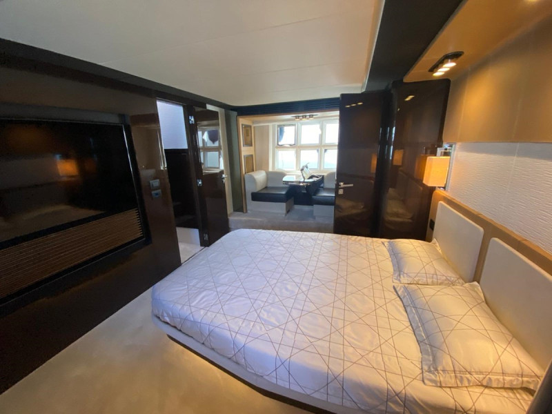 77S 2016 AZIMUT YACHTS