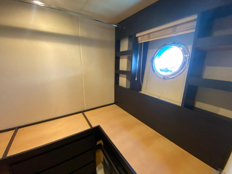 77S 2016 AZIMUT YACHTS