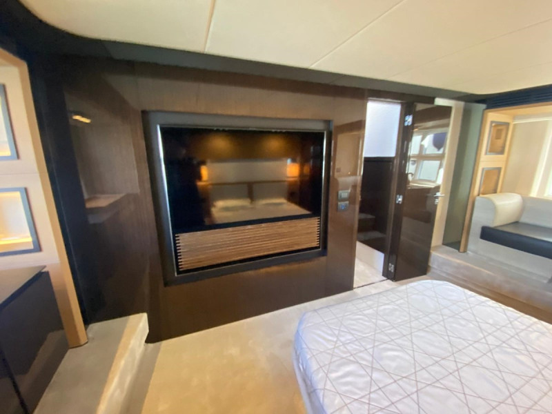 77S 2016 AZIMUT YACHTS