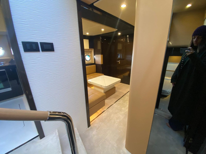 77S 2016 AZIMUT YACHTS