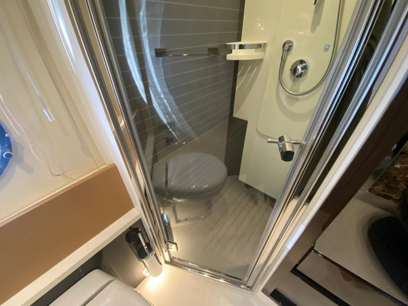 77S 2016 AZIMUT YACHTS