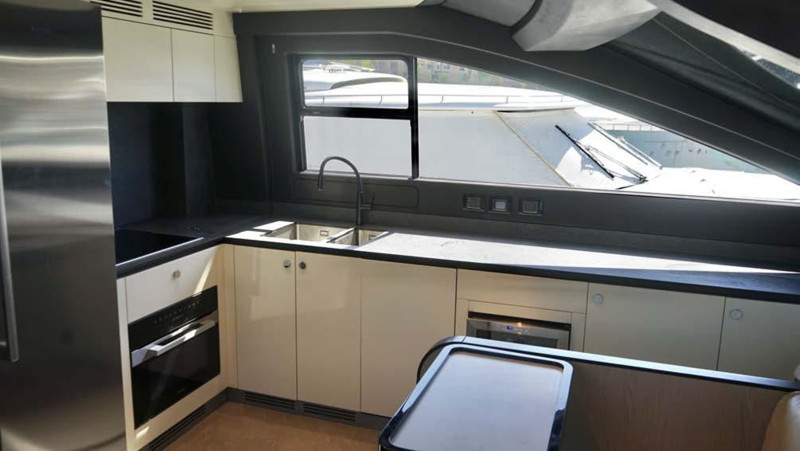 78 FLY 2023 AZIMUT YACHTS