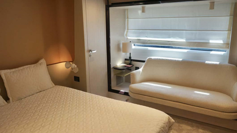 78 FLY 2023 AZIMUT YACHTS