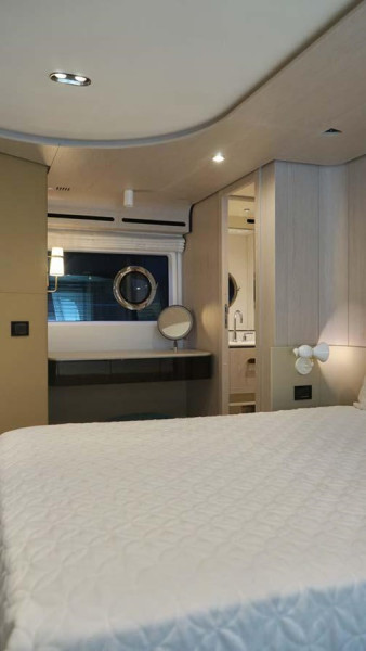 78 FLY 2023 AZIMUT YACHTS
