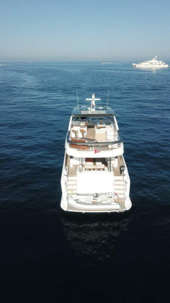 78 FLY 2023 AZIMUT YACHTS