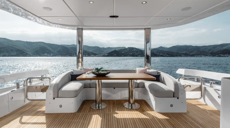 78 FLY 2023 AZIMUT YACHTS