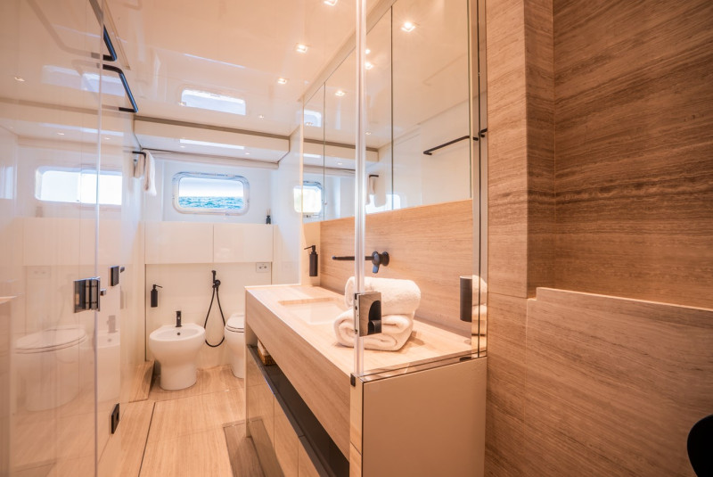 SL86 2024 SANLORENZO YACHTS