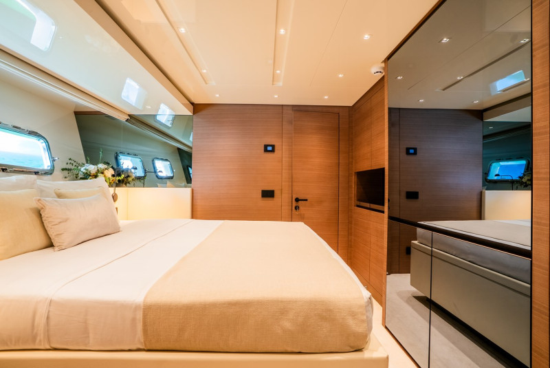 SL86 2024 SANLORENZO YACHTS