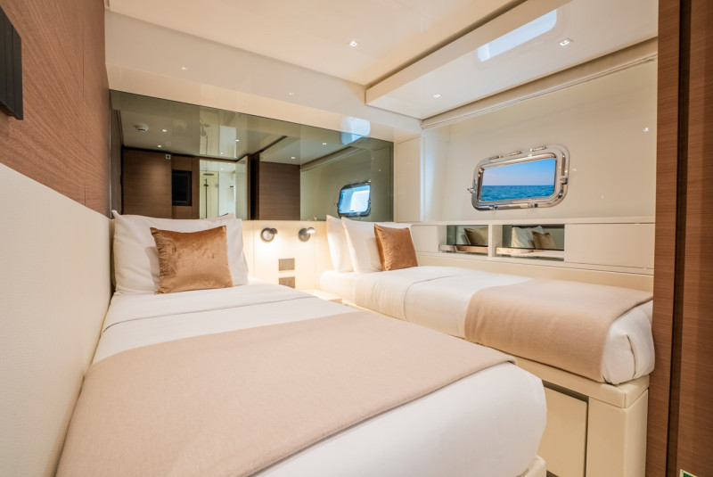 SL86 2024 SANLORENZO YACHTS