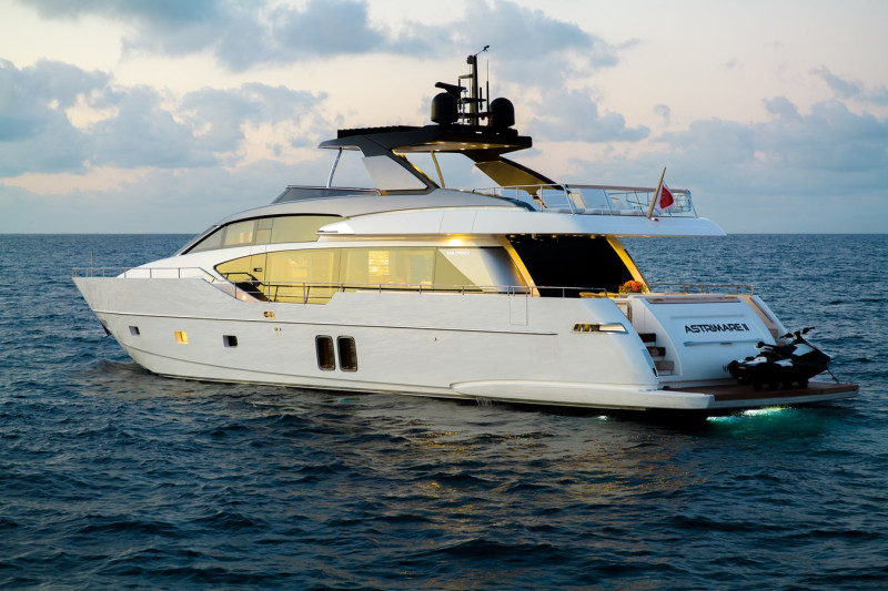 SL86 2024 SANLORENZO YACHTS