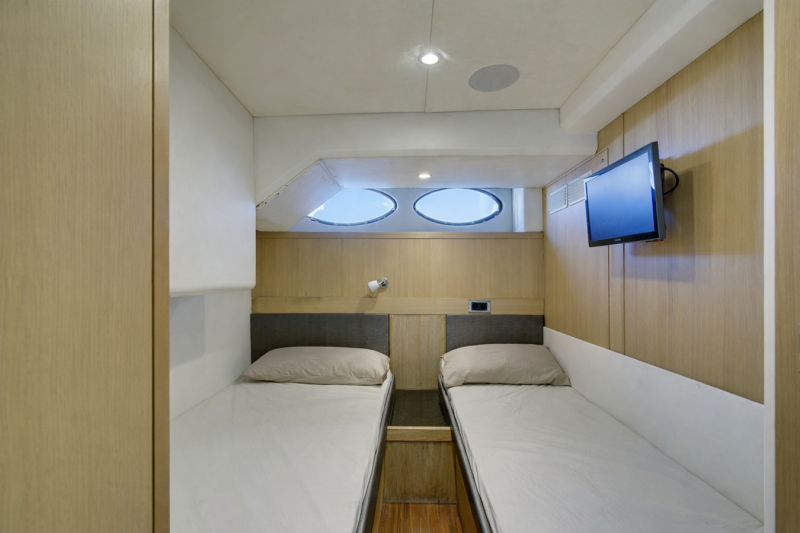 PRINCESS 72 2014 PRINCESS YACHTS