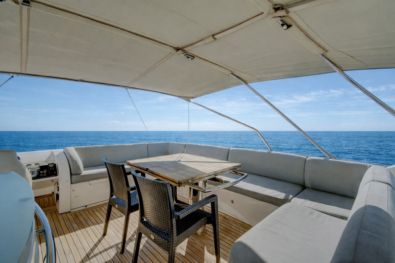 PRINCESS 72 2014 PRINCESS YACHTS