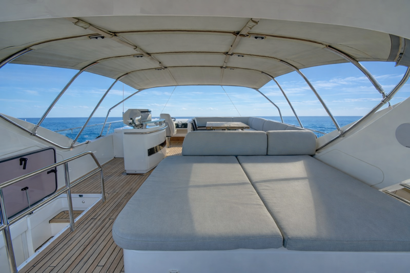 PRINCESS 72 2014 PRINCESS YACHTS